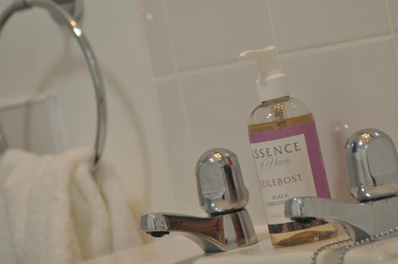 No5 Esplanade Court, Stornoway Town Centre Apartment Bagian luar foto