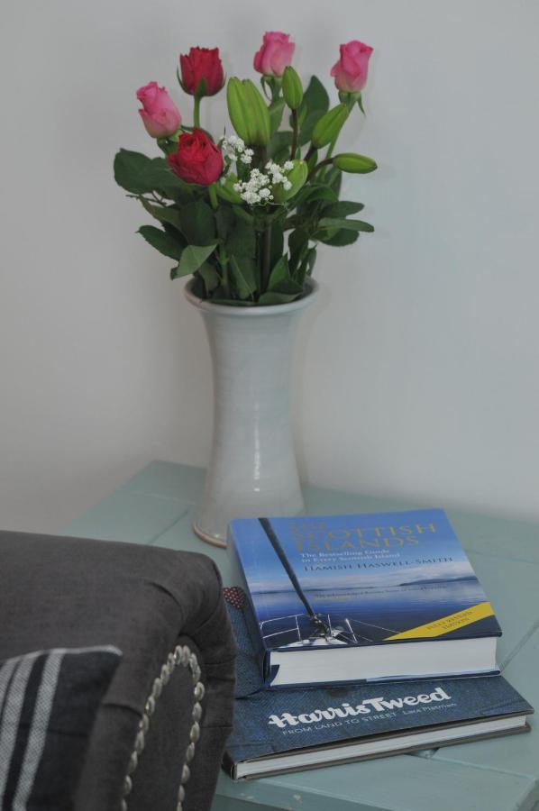 No5 Esplanade Court, Stornoway Town Centre Apartment Bagian luar foto