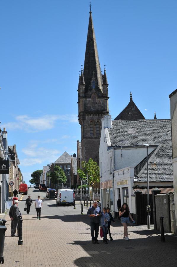 No5 Esplanade Court, Stornoway Town Centre Apartment Bagian luar foto